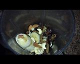 A picture of step 1 of Banana Dates and Nut Smoothie.