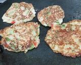 A picture of step 6 of Bread Semolina Uttapam.