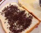 Foto langkah ke 3 dari resep Roti Panggang Meses Kental Manis.