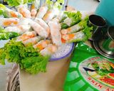 Hình bước làm 2 của món Gỏi cuốn con công