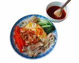 Hình bước làm 1 của món Cơm trộn Hàn xẻng, phiên bản eat clean 😋