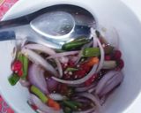 รูปขั้นตอนการทำที่ 5 ของ ยำไข่ต้ม