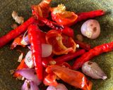 Foto langkah ke 5 dari resep Ayam Lengkuas Diet Friendly (Tanpa Goreng, Tetap Gurih!).