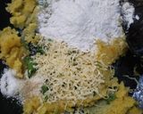 Foto langkah ke 2 dari resep Kentang keju gurih.