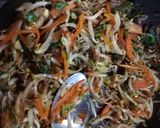 Foto langkah ke 3 dari resep Lumpia isi taoge wortel.