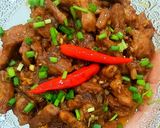 Hình bước làm 3 của món Thịt nạc vai heo kho tiêu