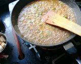 A picture of step 2 of Matar paneer.