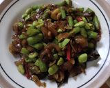 Foto langkah ke 4 dari resep Tumis BunKiTe (Buncis, Kikil, Pete).