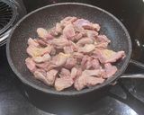 A picture of step 3 of Stir fried chicken gizzards with lemon sauce🍋.