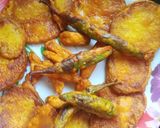 चटपटा आलू पकौड़ा (chatpta aalu pakoda receip in Hindi) रेसिपी चरण 3 फोटो