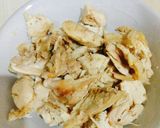 Foto langkah ke 2 dari resep Oamihun(sup talas and bihun)pakai dada ayam.
