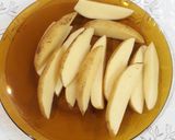 Foto langkah ke 1 dari resep Potato wedges.