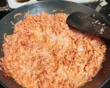 A picture of step 3 of Gajar ka halwa.