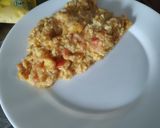 Foto del paso 5 de la receta: Huevos🍳🥰 pericos🫓 con arepa🧈🍅🧅