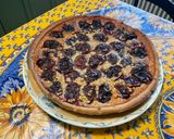 Une image de l'étape 13 de Tarte aux prunes, miel et amandes.