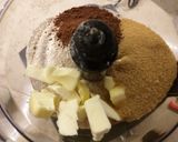 Foto del passaggio 1 della ricetta Biscotti integrali al cacao