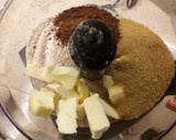 Foto del passaggio 1 della ricetta Biscotti integrali al cacao