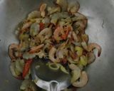 Foto langkah ke 5 dari resep Udang Pedas Manis.