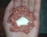 Foto del paso 2 de la receta: Albóndigas rellenas en salsa