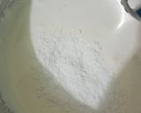 Foto langkah ke 6 dari resep Bolu Pandan Santan Panggang.