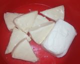 A picture of step 7 of Red Velvet çhoçolate inside Cupcakes with cream cheese frosting.