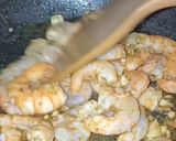 Foto langkah ke 5 dari resep Bread Pocket Seafood Tom Yum.