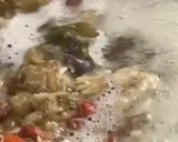 Gambar langkah 3 resipi Teh bunga kekwa dan goji beri.