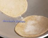 A picture of step 5 of Langer dal with tandoori roti in kadai.