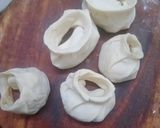A picture of step 3 of Veg Momos.