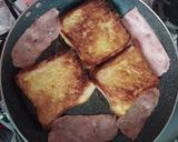 Foto del paso 2 de la receta: Sándwich de huevito con tocino 😋