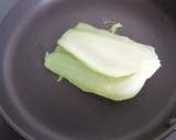 Foto del paso 7 de la receta: Potaje de garbanzos y bacalao al curry con pak Choi