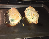Foto del paso 5 de la receta: Pollo relleno de queso con espinaca