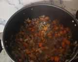 Foto del paso 4 de la receta: Guiso de verduras con fideos y carne para mi hijo