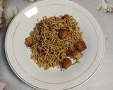 Foto langkah ke 5 dari resep Mie Kuning Nugget.