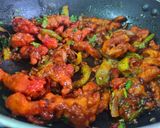 A picture of step 4 of Crispy Chicken in Hot Garlic Sauce.