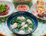 Hình bước làm 4 của món Canh Cải Kale Nấu Giò Sống