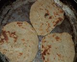 A picture of step 2 of Gurasa (bandashe).