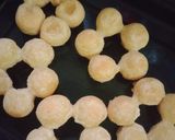 Foto langkah ke 7 dari resep Donat Mochi.