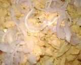 A picture of step 6 of Pakora Curry.