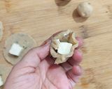 A picture of step 4 of Cheese wheat flour balls.