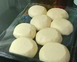Foto langkah ke 1 dari resep Korean Garlic Cream Cheese Bread.