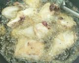 Foto langkah ke 5 dari resep Ayam dan Telur bumbu merah (pelengkap nasi kuning).
