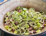 Une image de l'étape 14 de Cocotte de Pommes de Terre, Lard et Poireaux Façon Tofaille.