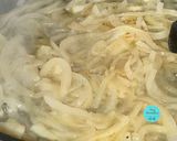 Foto del paso 2 de la receta: Rosada en salsa de cebolla y mejillones