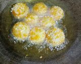 Foto langkah ke 7 dari resep Bola Bola Ubi Isi Coklat.