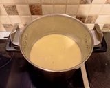 A picture of step 5 of Leek and Potato Soup.