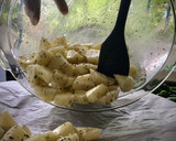 Foto del paso 2 de la receta Escalopines de cerdo con salsa de queso