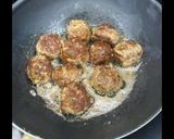 A picture of step 3 of Fried Meatball Stew.