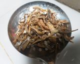 Foto langkah ke 1 dari resep 97. Gulai daun singkong teri.