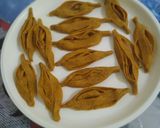 A picture of step 4 of #Karela puri.